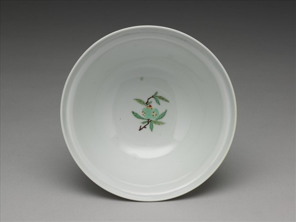 五彩鶴桃紋碗