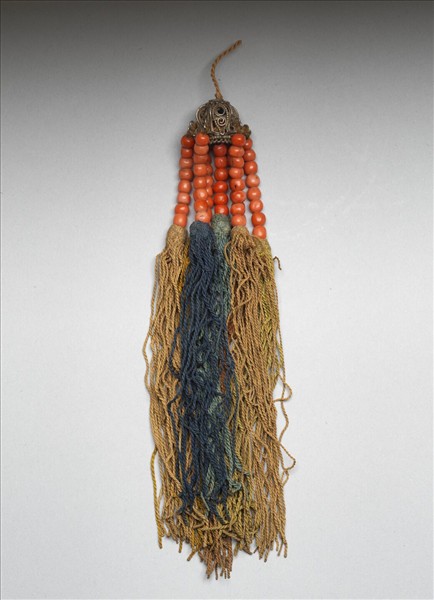 銀飾穿珊瑚珠串耳墜