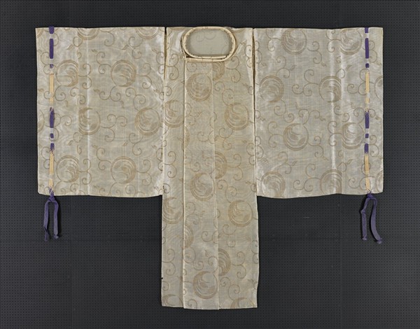 日本 白絹地粟團紋狩衣