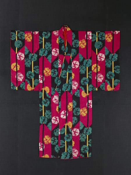 日本 彩地吉祥團花紋和服