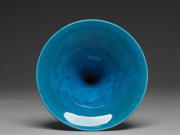 孔雀綠釉蕉葉紋觚