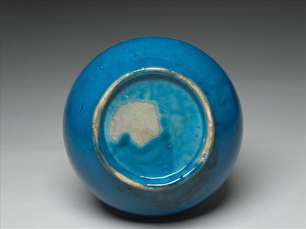 孔雀綠釉弦紋瓶