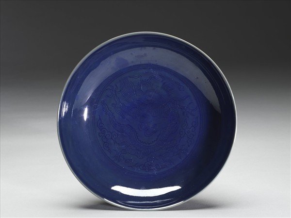 霽青暗龍紋盤