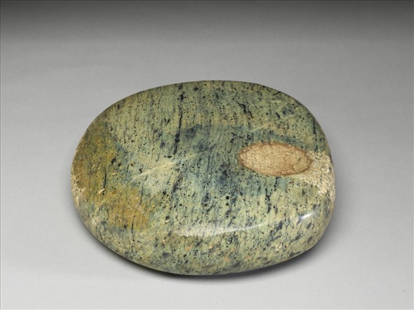 月紋石器