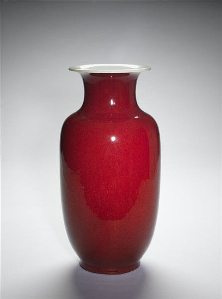 寶石紅釉瓶