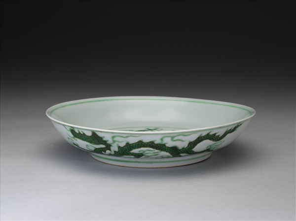 綠彩雲龍紋盤