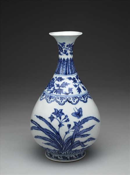 青花花蝶紋玉壺春瓶