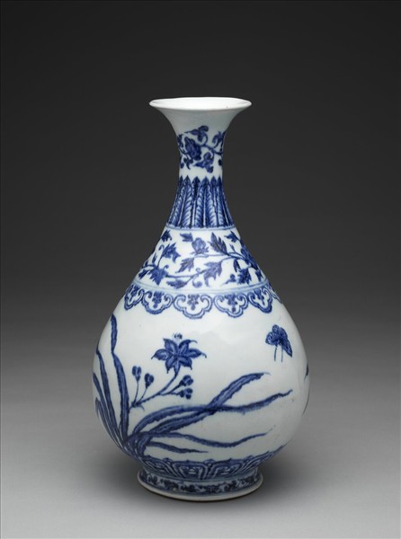 青花花蝶紋玉壺春瓶