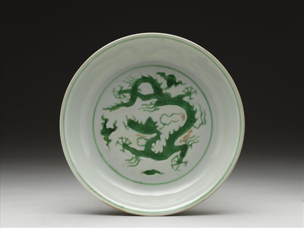 綠彩雲龍紋盤