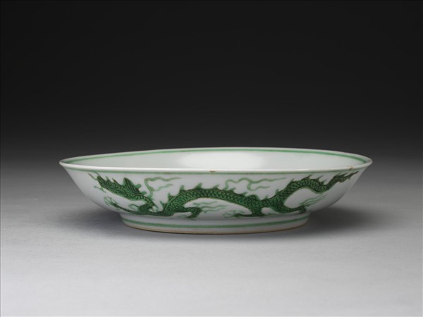 綠彩雲龍紋盤