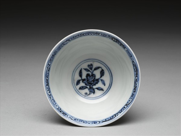 青花靈芝紋碗