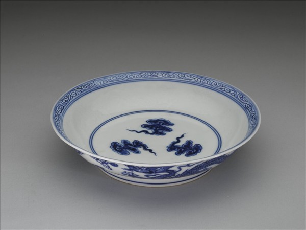 青花龍文盤