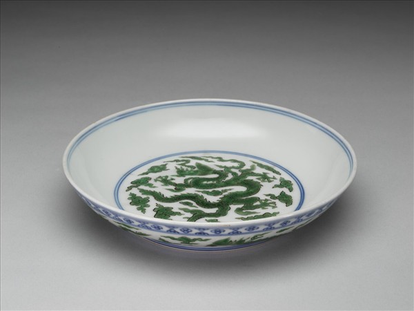 官窯 青花綠彩龍文盤