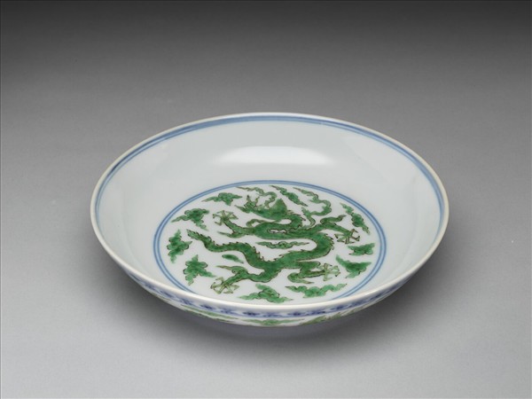 官窯 青花綠彩龍文盤