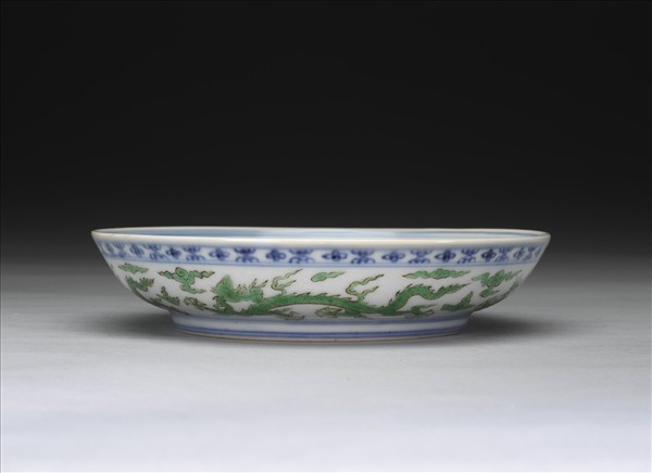 官窯 青花綠彩龍文盤