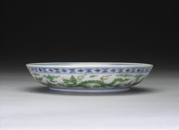 官窯 青花綠彩龍文盤