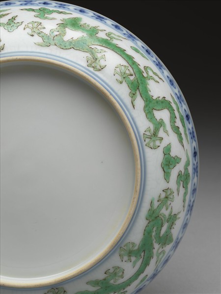 官窯 青花綠彩龍文盤