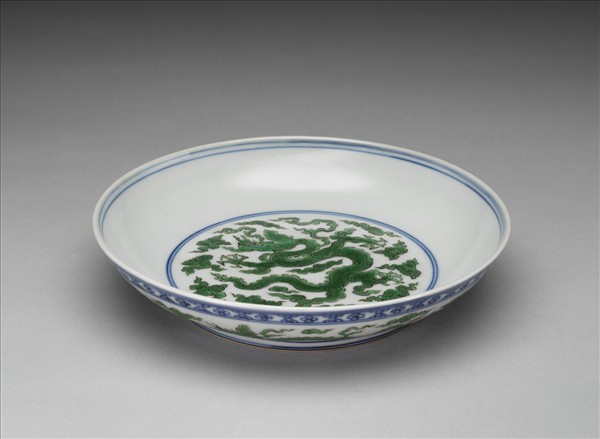 官窯 青花綠彩龍文盤