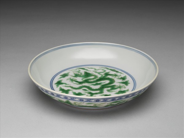 官窯 青花綠彩龍文盤