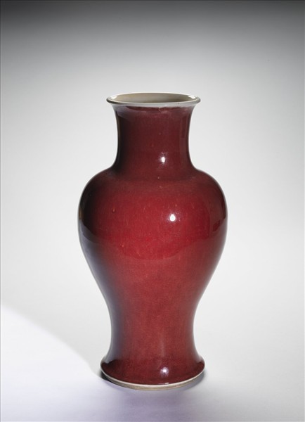 霽紅釉瓶