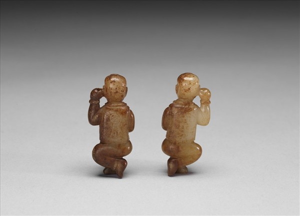 玉童子一對（玉山子乾隆後製）