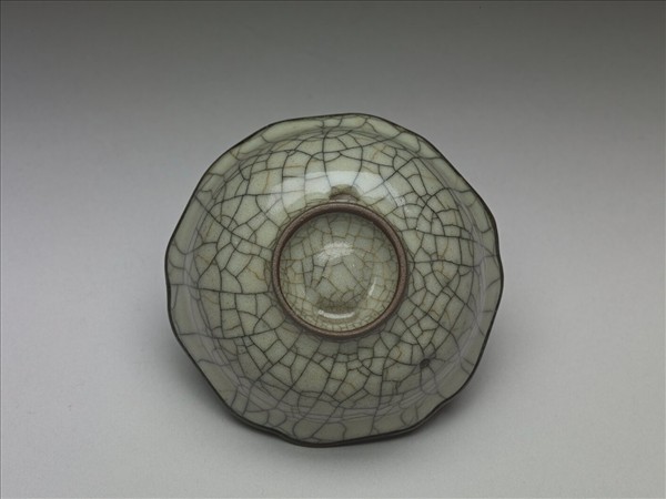 哥窯 青瓷葵口杯