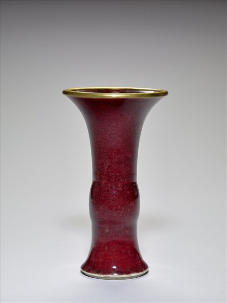 霽紅釉觚