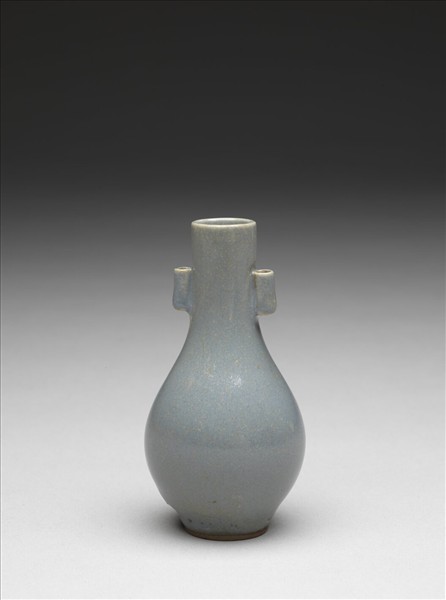 廣窯 天藍釉貫耳瓶