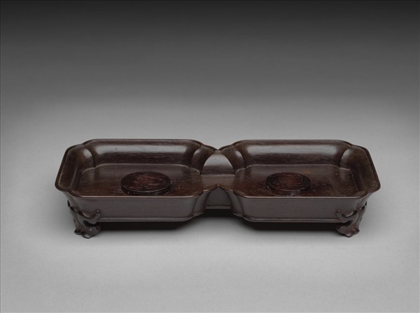 釉裡紅三魚紋杯