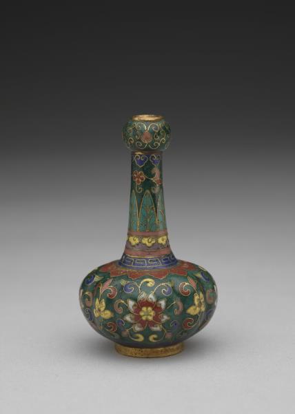 掐絲琺瑯五彩轉枝花蒜頭瓶- 故宮