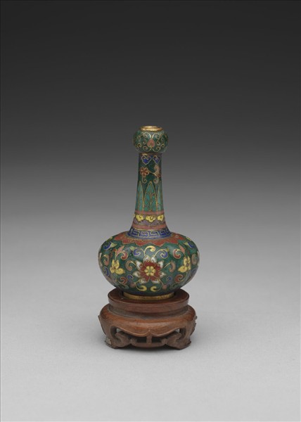 掐絲琺瑯五彩轉枝花蒜頭瓶