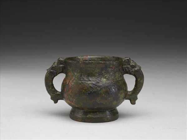銅獸耳簋