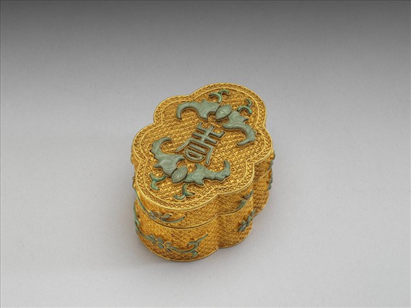 鍍金嵌松石福壽如意式盒