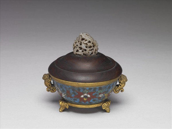 掐絲琺瑯番蓮紋象鼻爐