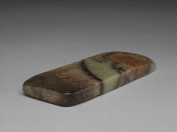 改刀仿古動物面紋玉圭