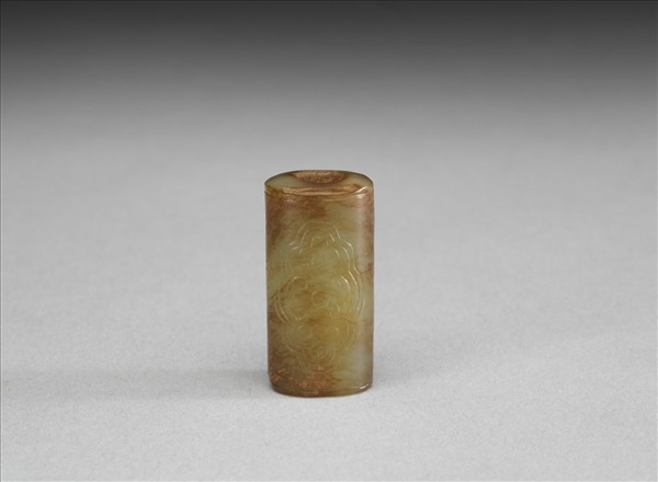 玉管(紋飾為宋至明後加)