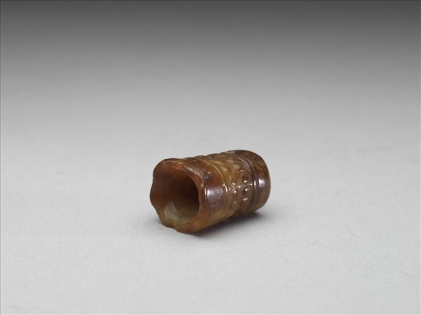 玉管(明代補琢紋飾並修改局部造型)