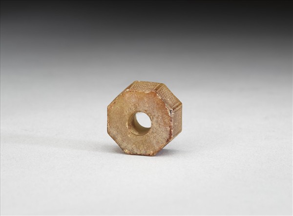 玉八角形雕花飾件