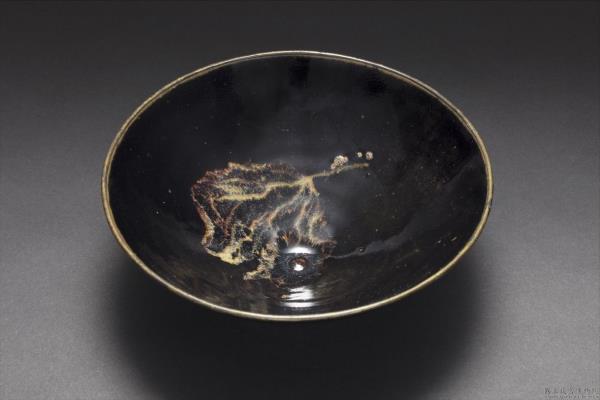 吉州窯黑釉木葉紋茶碗
