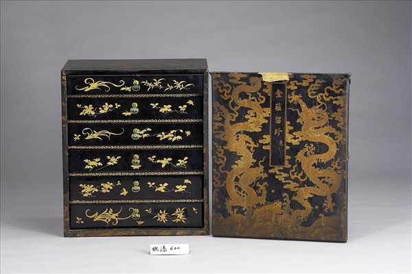 「金薤留珍‧東」黑漆描金匣