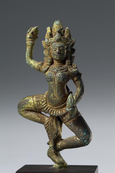 青銅鎏金空行母或天女舞立像