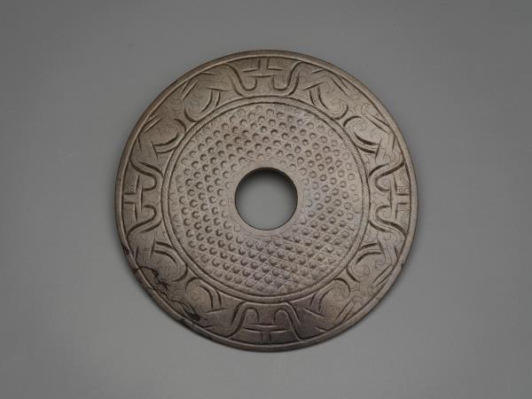 雙身龍鳳紋玉璧