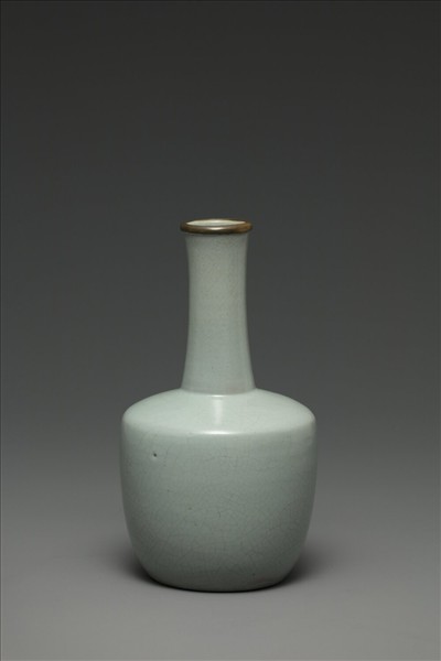 汝窯 青瓷紙槌瓶 「奉華」銘