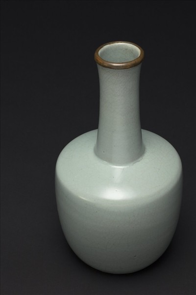 汝窯 青瓷紙槌瓶 「奉華」銘