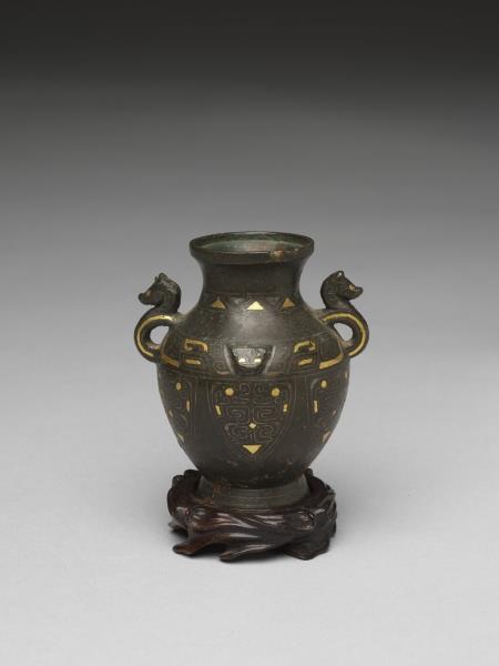 銅錯金銀獸面紋壺