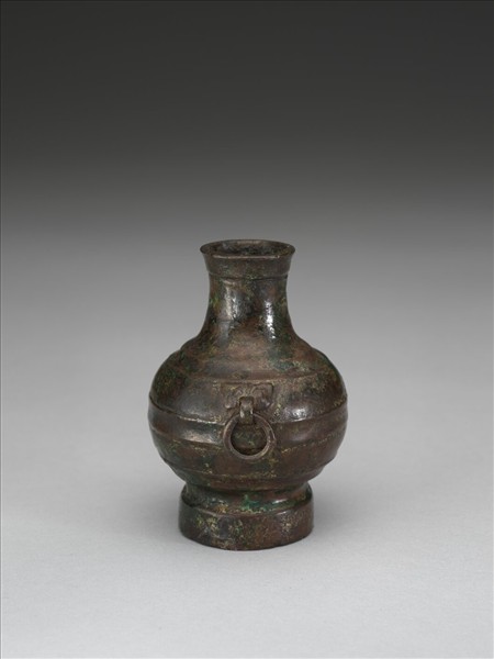 銅獸環壺
