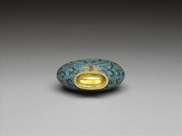 掐絲琺瑯番蓮紋扁壺