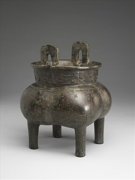 鳳鳥紋四足鬲
