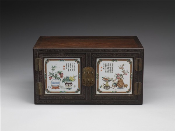 紫檀嵌彩瓷博古圖櫃(上櫃)