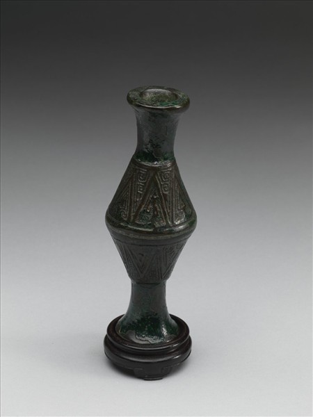 Bronze vase - National Palace Museum